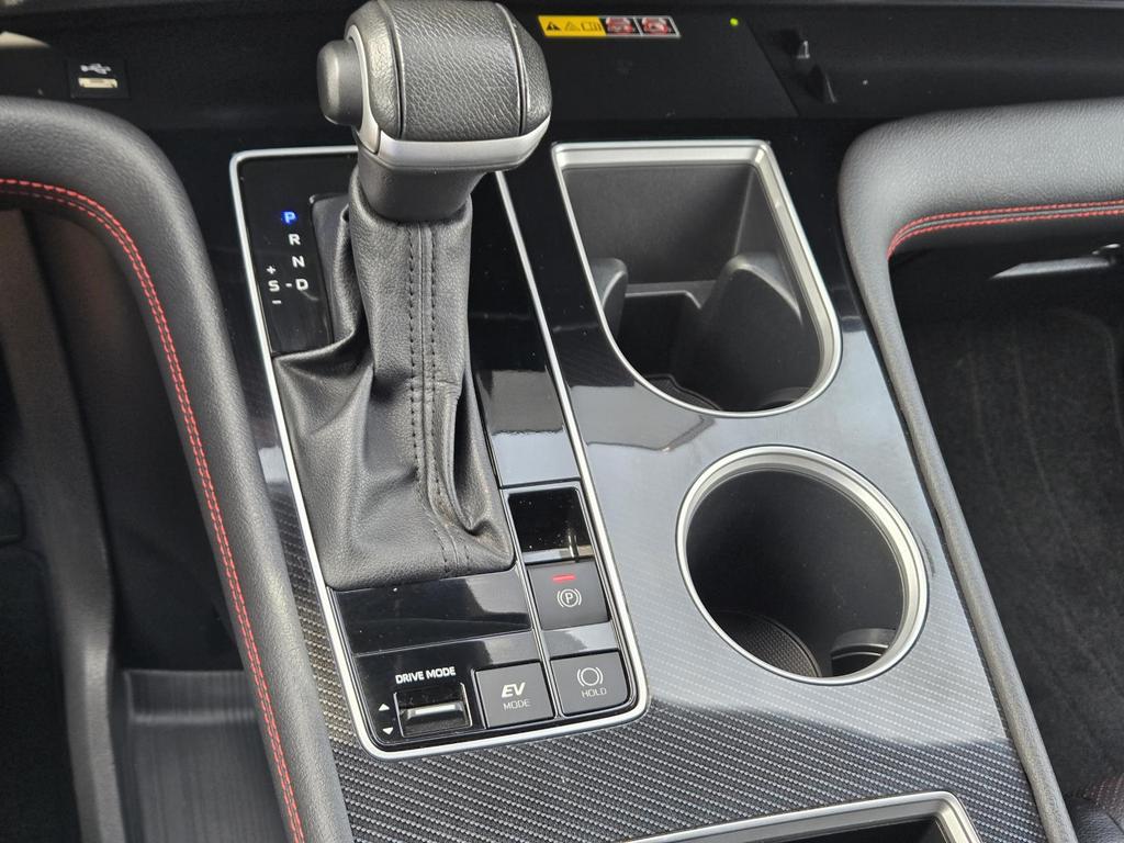 2025 Toyota Sienna XSE - Photo 31