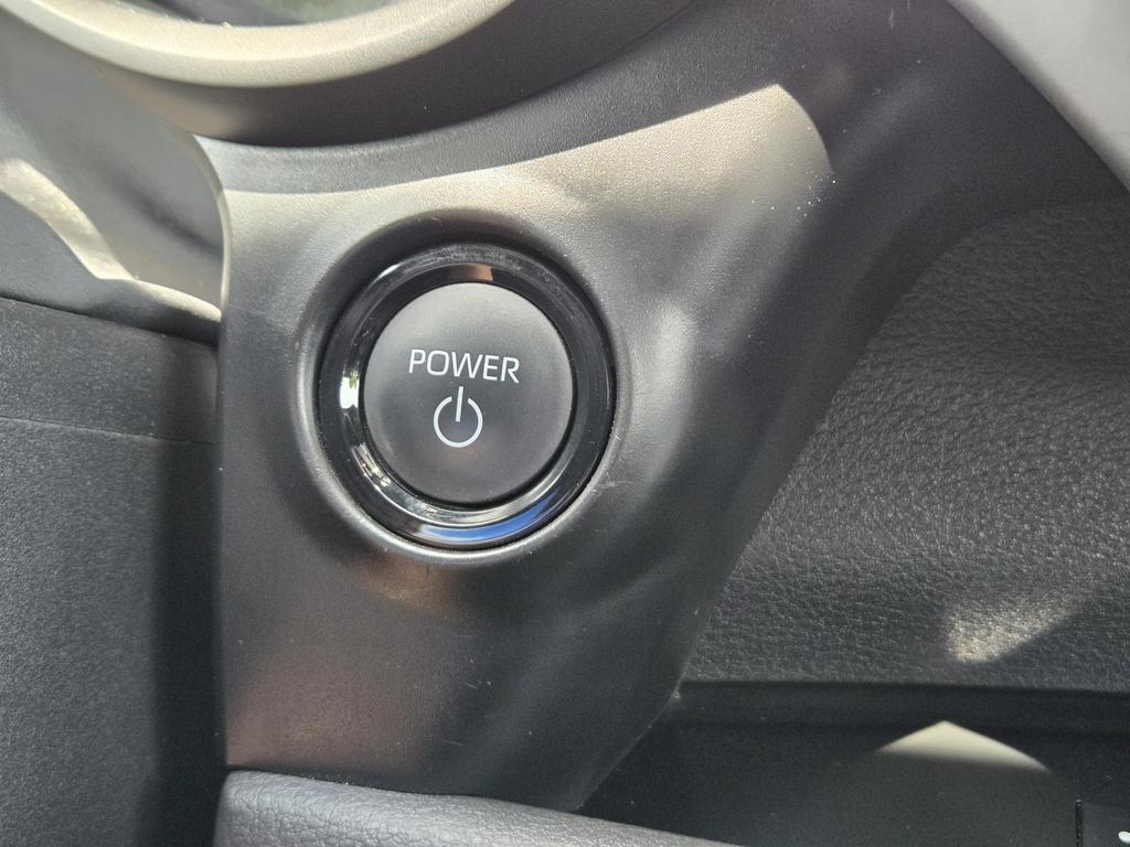 2025 Toyota Sienna XSE - Photo 30