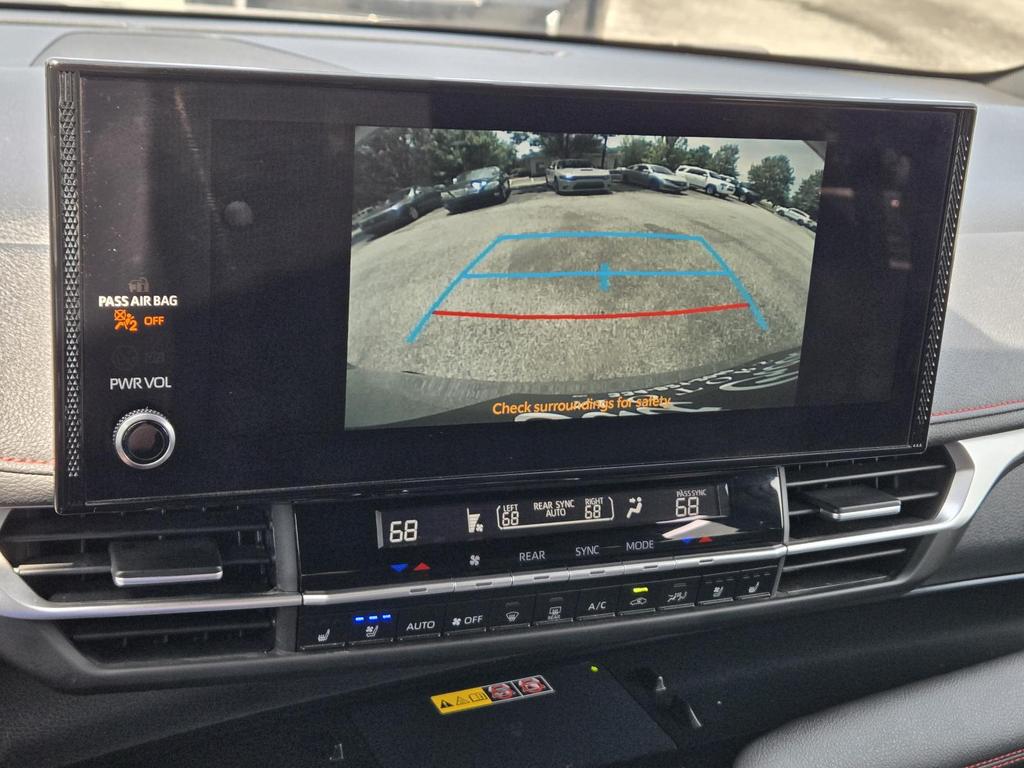 2025 Toyota Sienna XSE - Photo 29