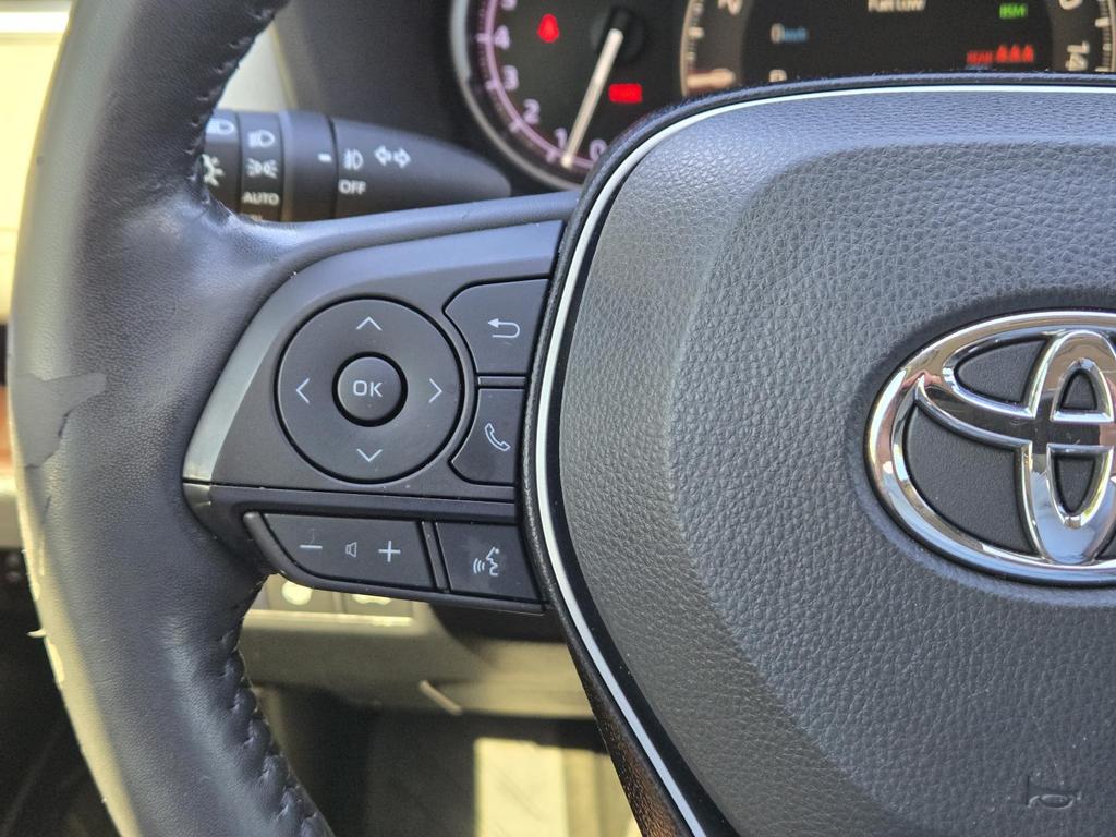 2019 Toyota RAV4 Limited - Photo 23