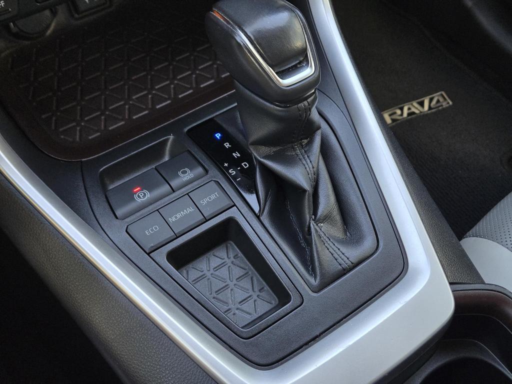 2019 Toyota RAV4 Limited - Photo 30
