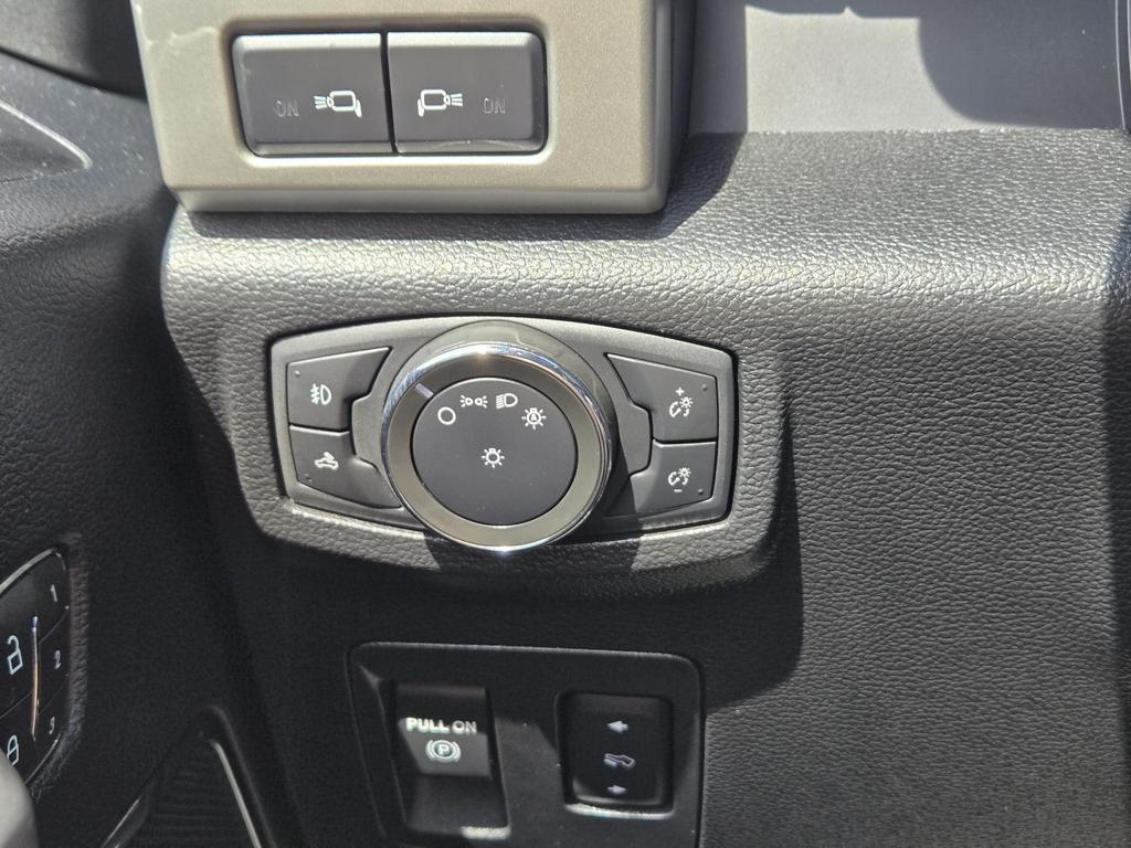 2020 Ford F-150 Lariat - Photo 21