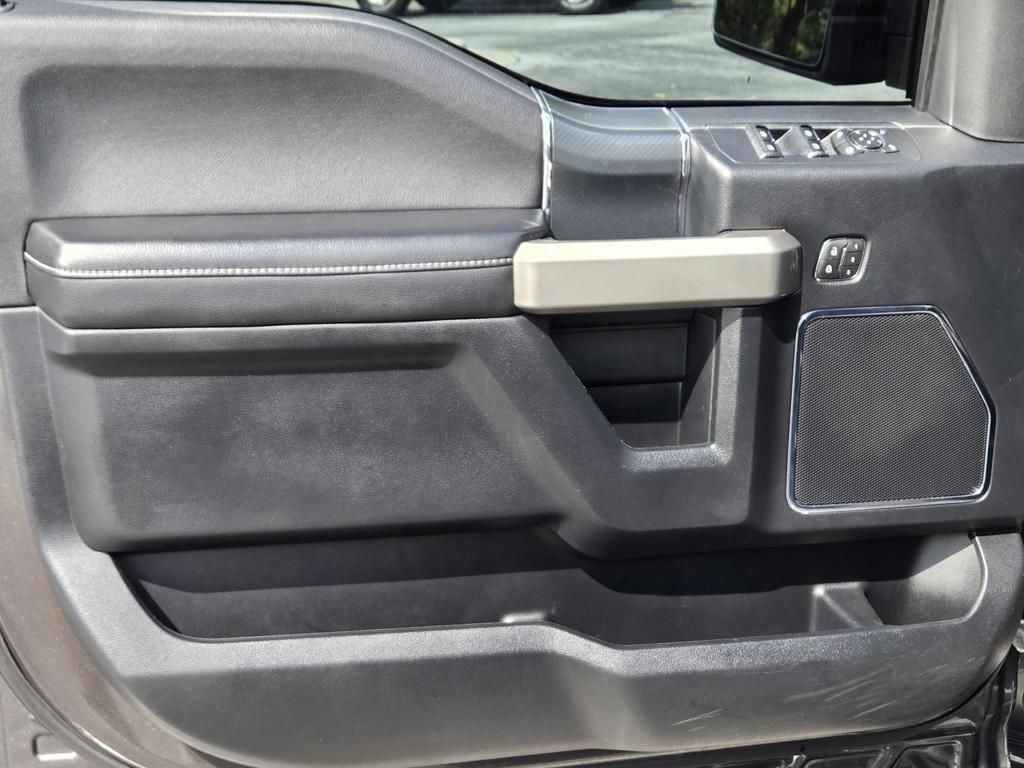 2020 Ford F-150 Lariat - Photo 13