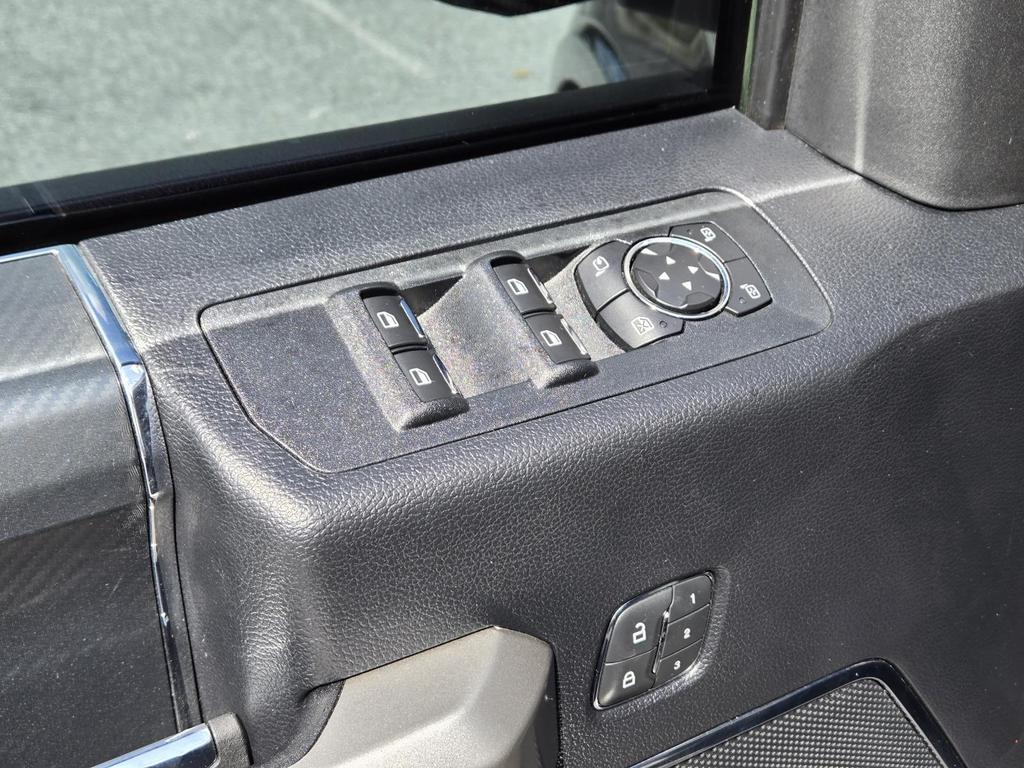2020 Ford F-150 Lariat - Photo 14